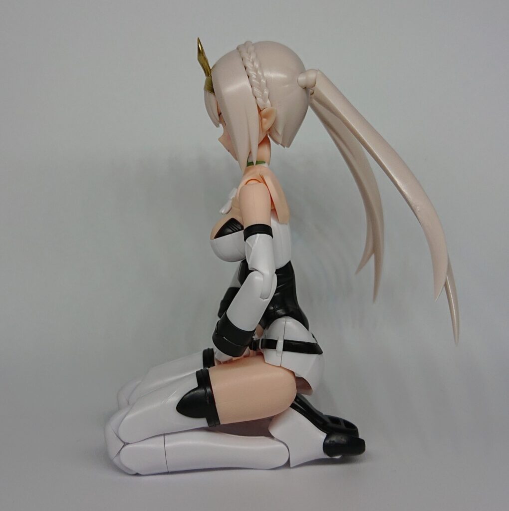 武装神姫B1正座2