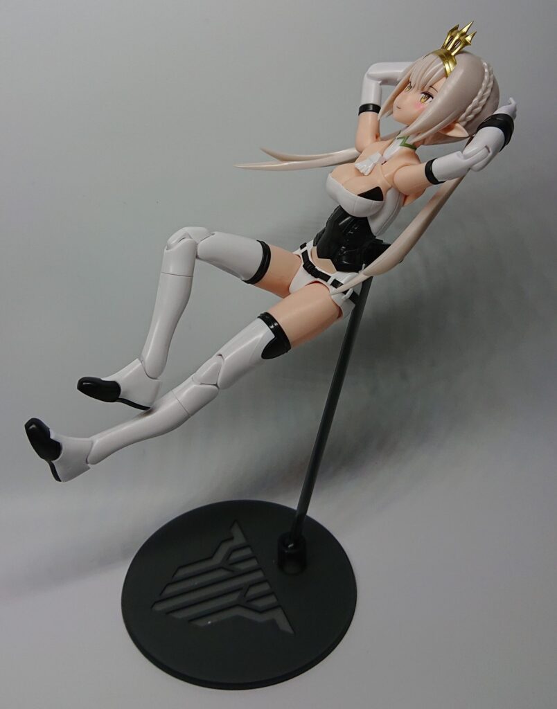 武装神姫B1浮遊ポーズ