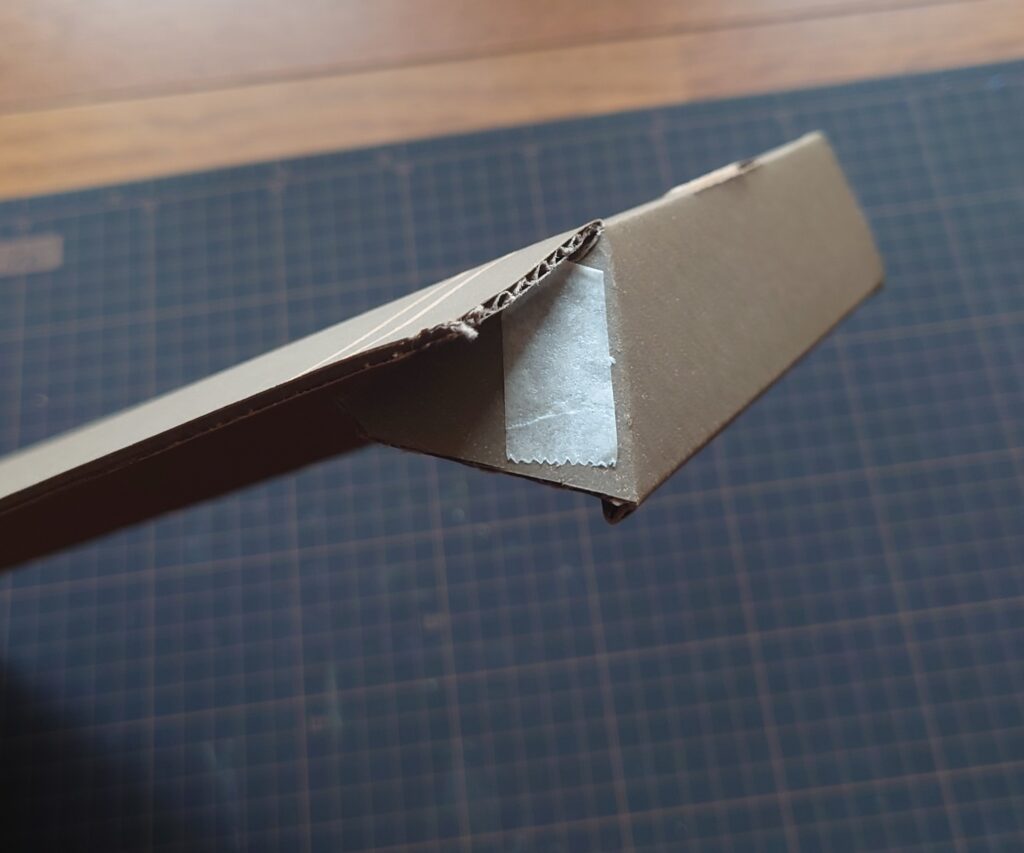 自作集塵ボックス作り方
フタ組み立てる際は両面テープじゃなくて接着剤。