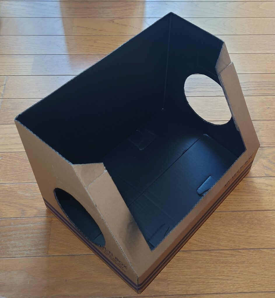 自作集塵ボックス作り方
内側にラッカースプレー黒を塗る。